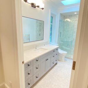 B-10 Single Sink Toe Kick 4" - Centered Sink With 1 Top Dummi, 2 Doors + 3 Drawers (Left) + 3 Drawers (Right)